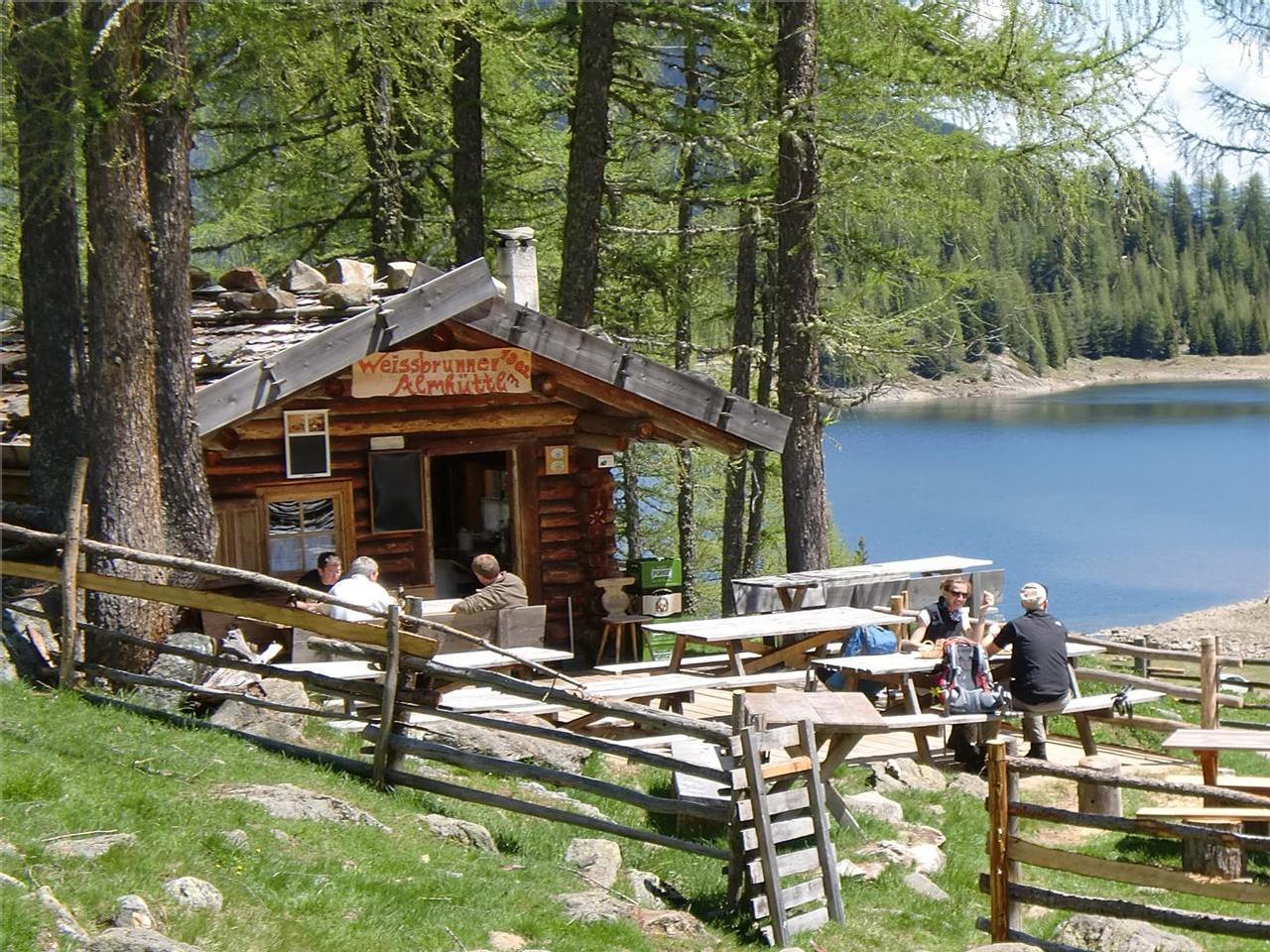 Weißbrunner Almhütte Ulten 1 suedtirol.info