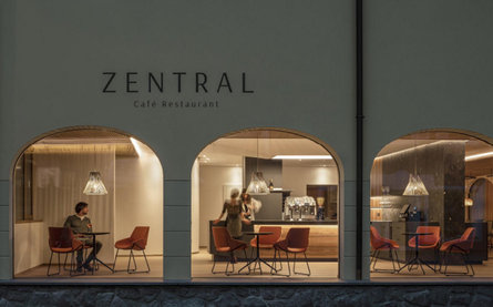 Zentral Café & Restaurant Ritten 1 suedtirol.info
