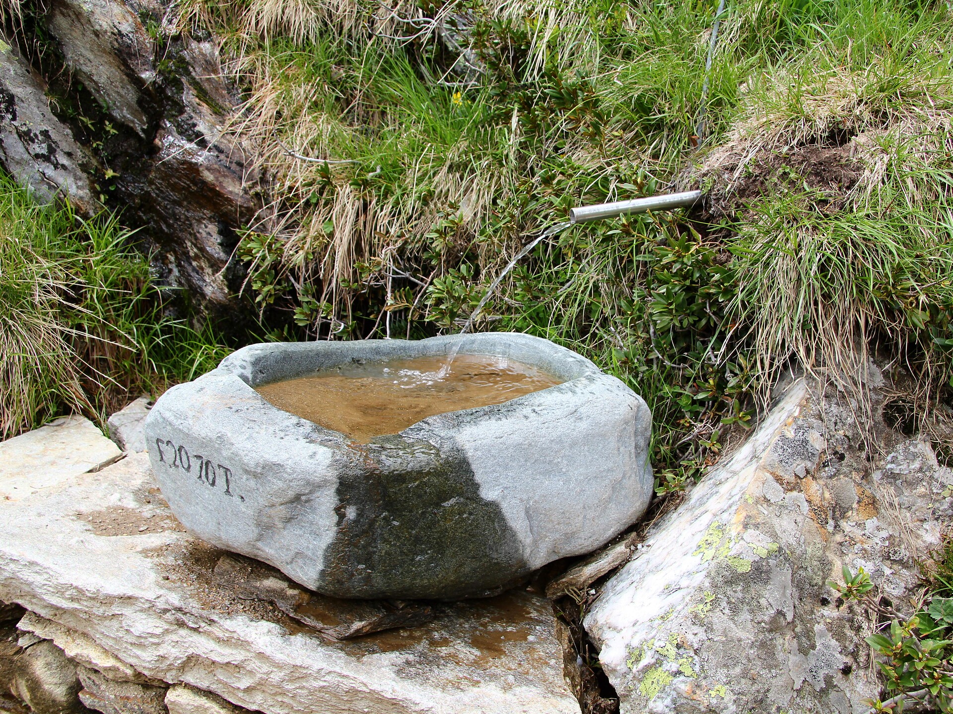 Rispetta la montagna - Fontana "Schaferbrünndl"- punto di erogazione dell'acqua potabile Parcines 1 suedtirol.info