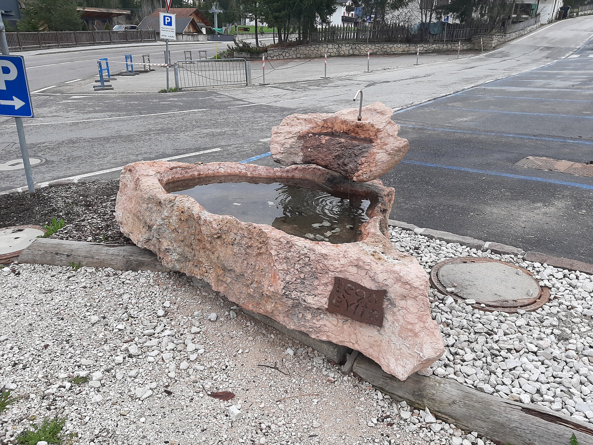 Fountain at Mür dl Giat in La Villa