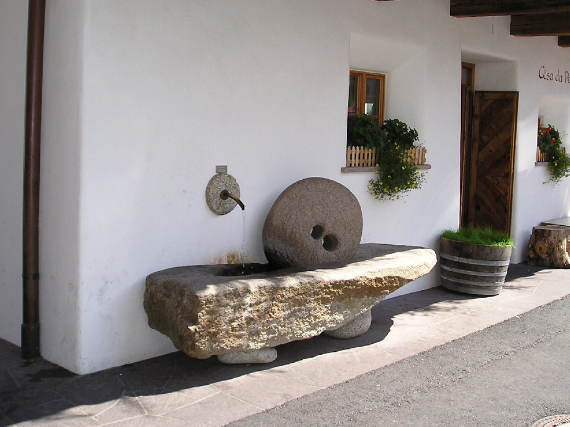 Fountain Cësa da Paul