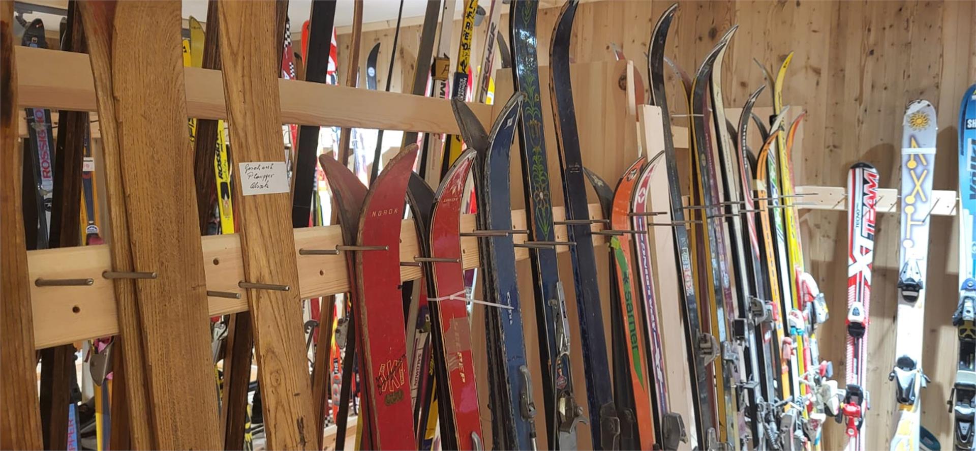 Exhibition room "The history of skiing in the Upper Venosta Valley" Mals/Malles 1 suedtirol.info
