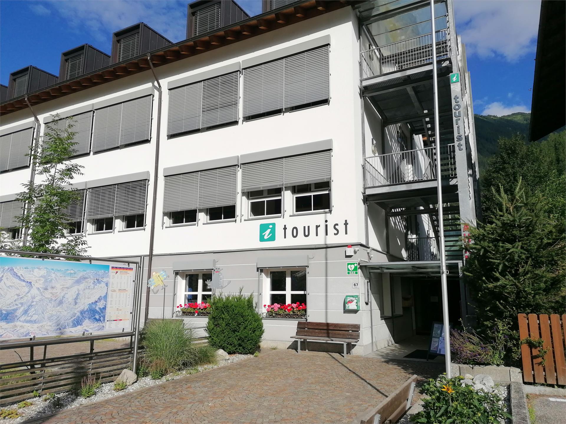 Tourist Information Ahrntal valley - St. Johann/S. Giovanni Ahrntal/Valle Aurina 1 suedtirol.info