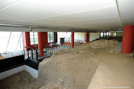 Zona archeologica Plunacker - Villandro  3 suedtirol.info
