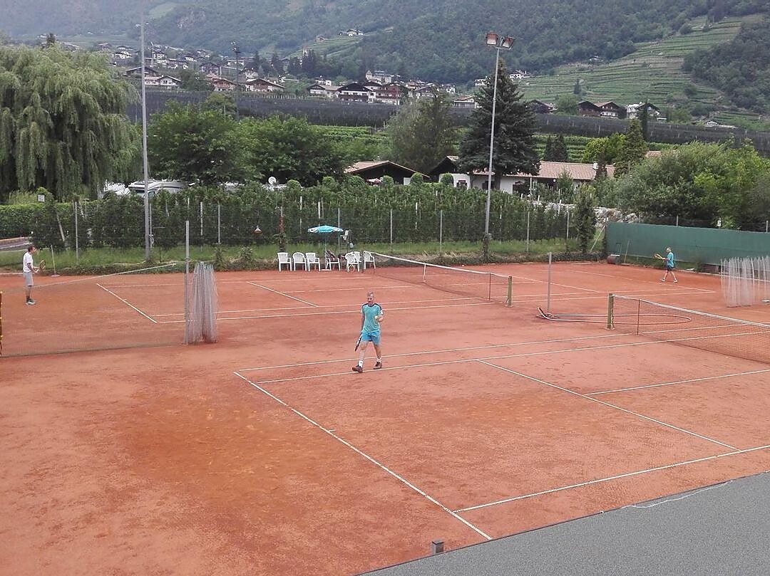 Tennis Algund