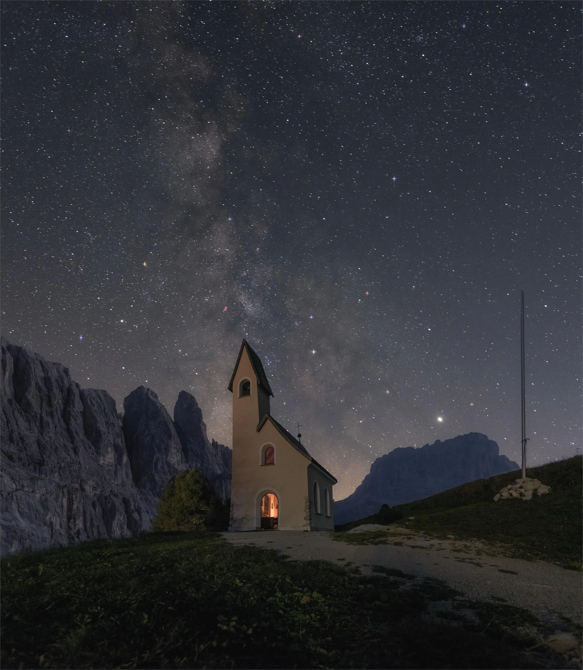 Cappella degli Alpini al Passo Gardena Selva 3 suedtirol.info