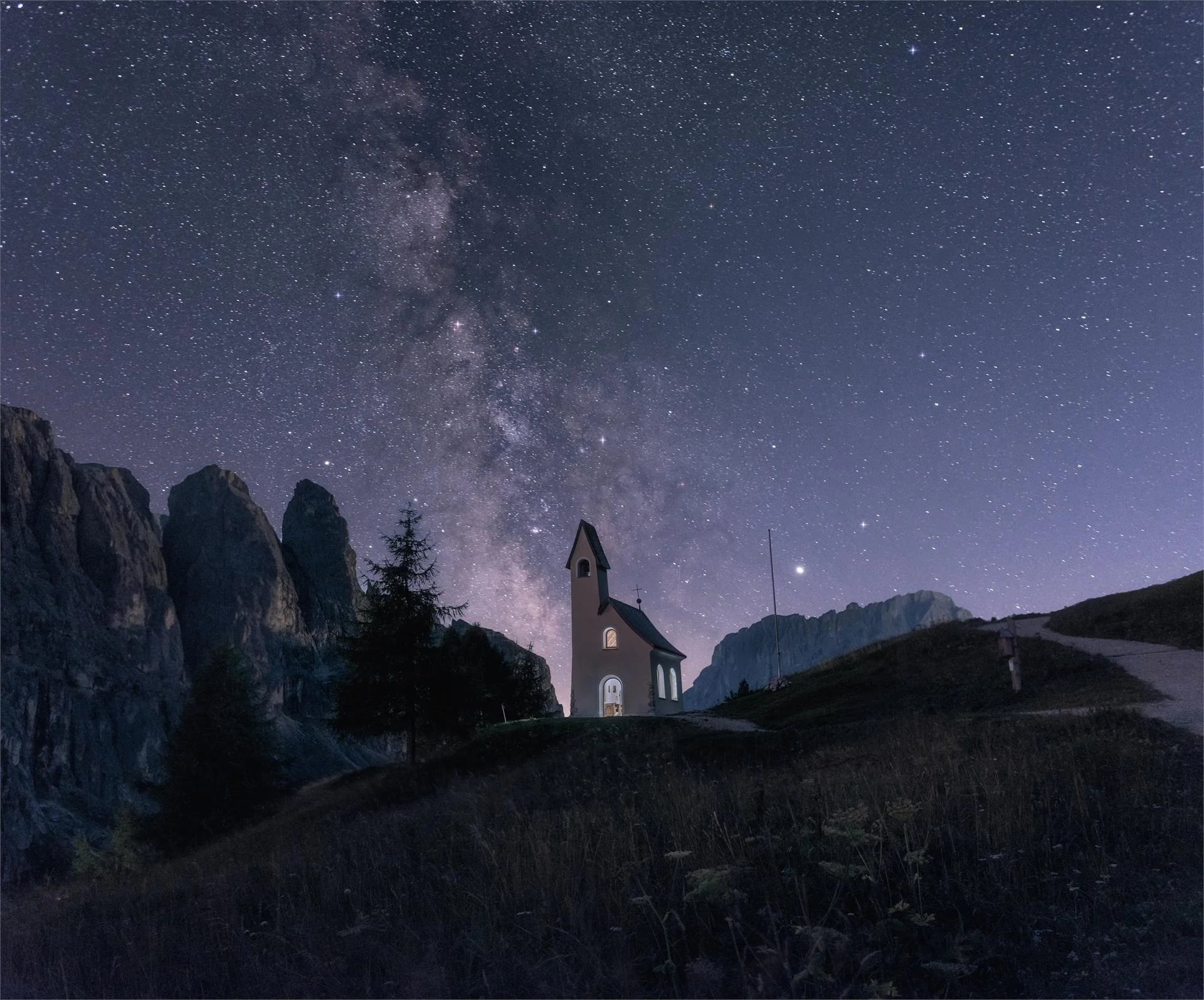 Cappella degli Alpini al Passo Gardena Selva 4 suedtirol.info