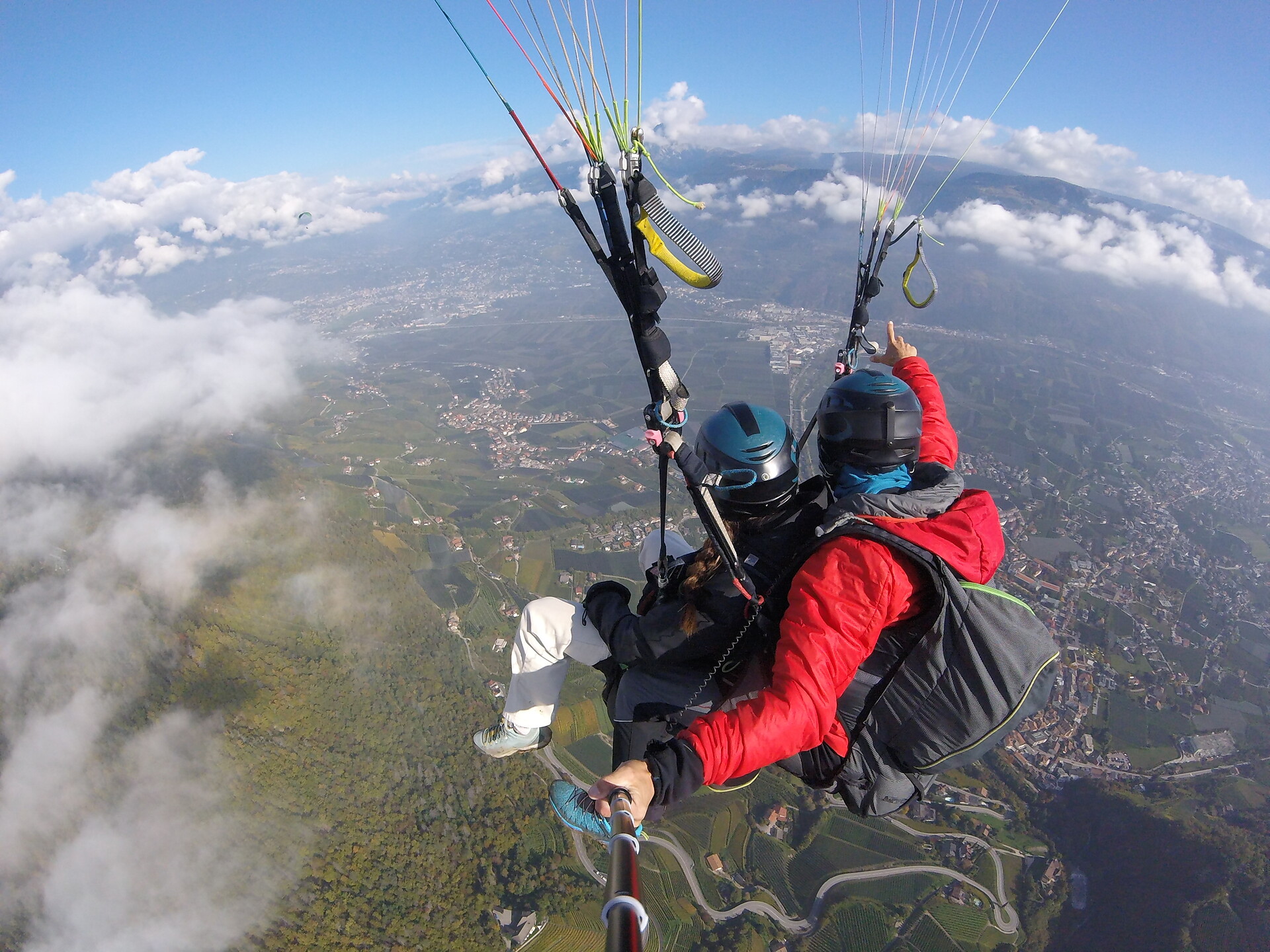 Paragliding tandem flight Tscherms/Cermes 4 suedtirol.info