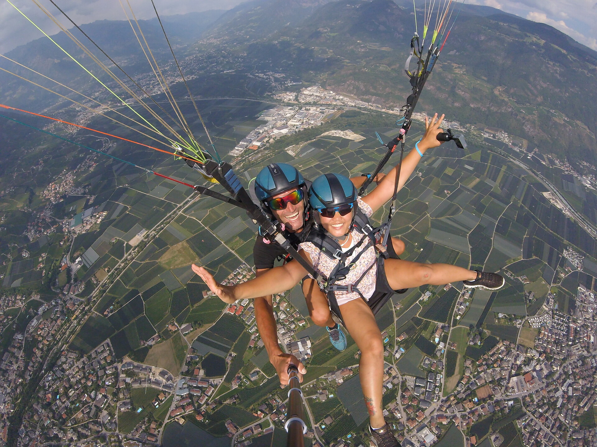 Paragliding tandem flight Tscherms/Cermes 5 suedtirol.info