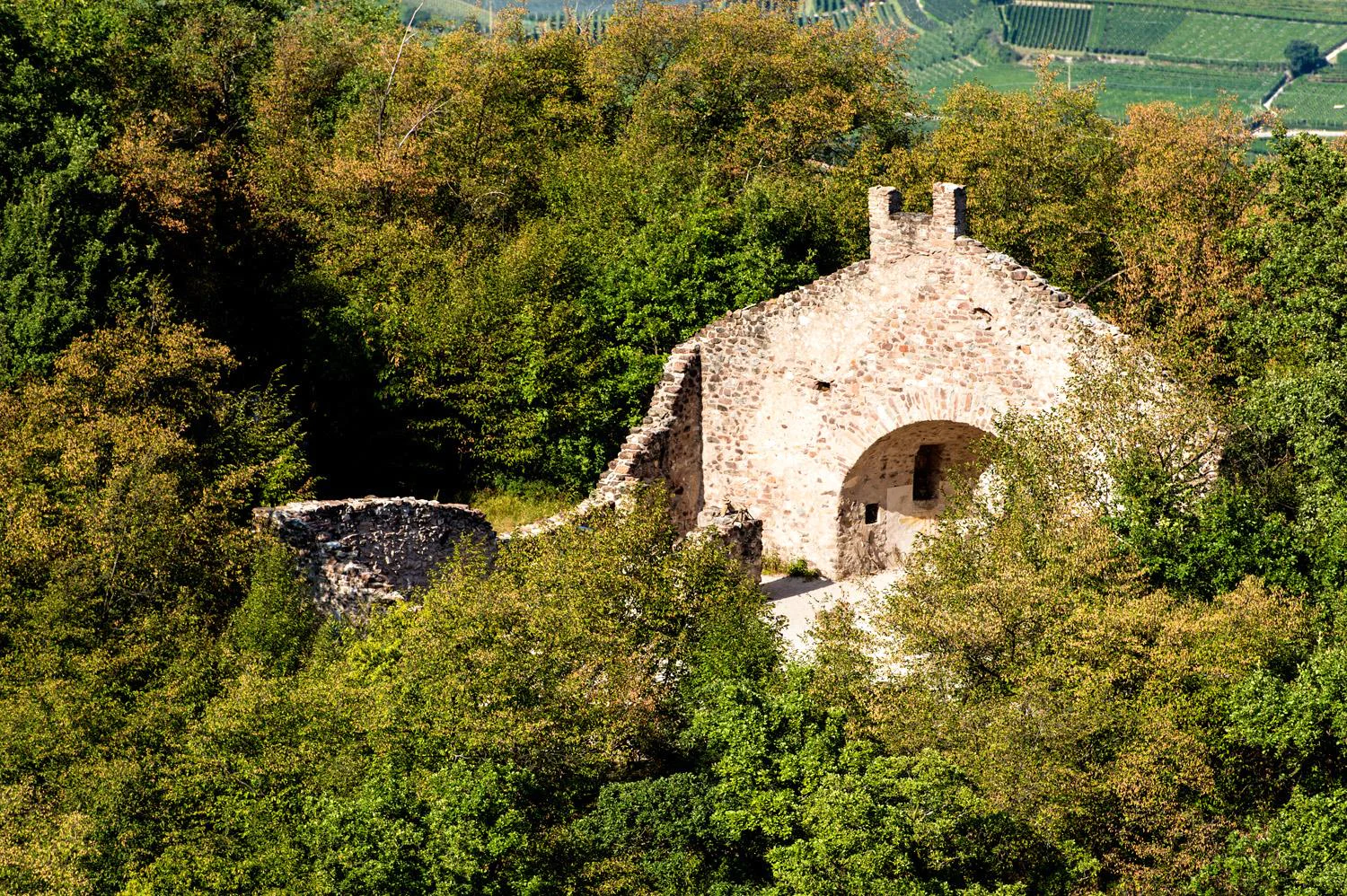 Vista panoramica Castelvecchio Caldaro sulla Strada del Vino 6 suedtirol.info