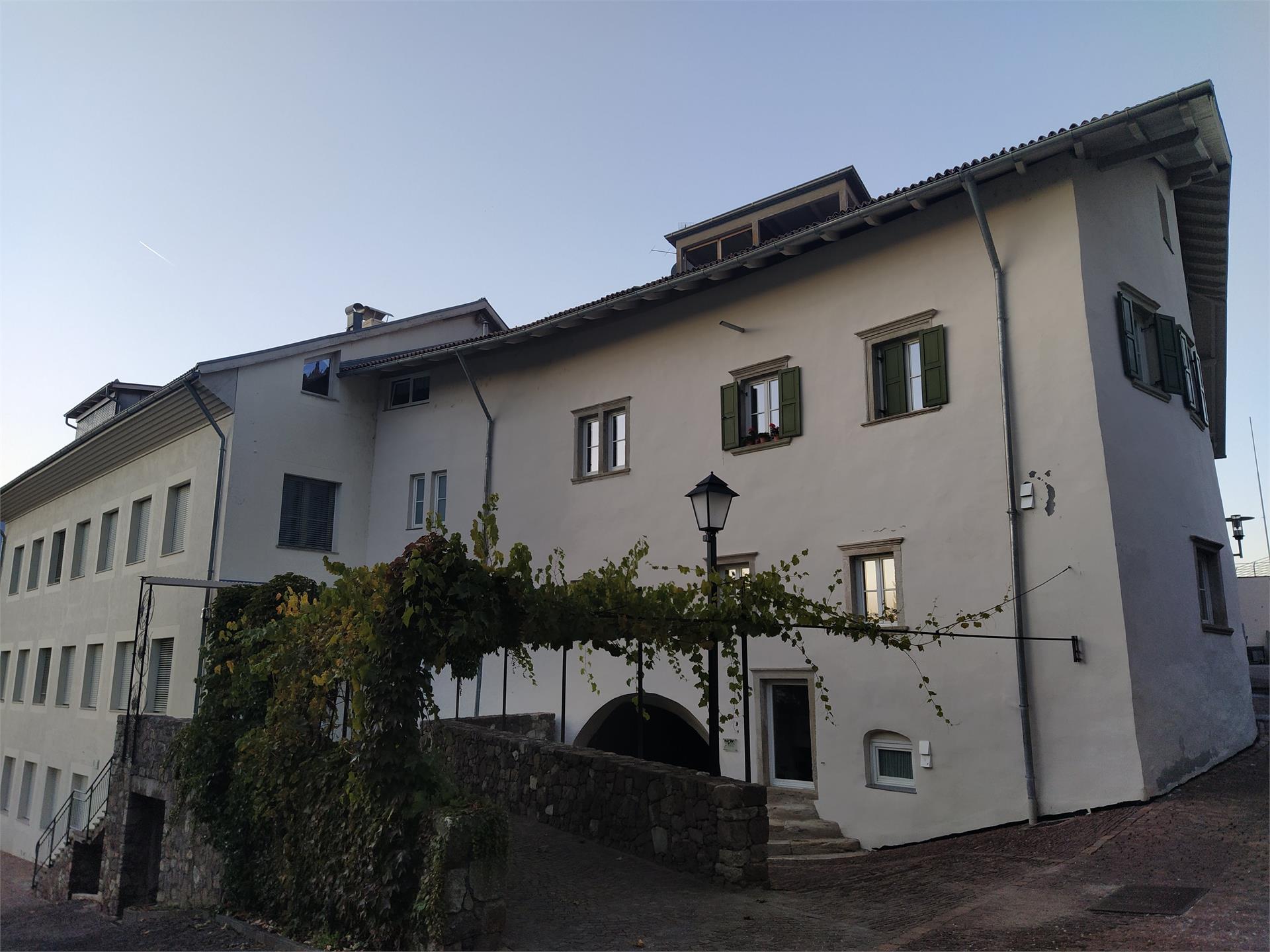 “Altes Gemeindehaus” (Old parish hall) Montan/Montagna 1 suedtirol.info