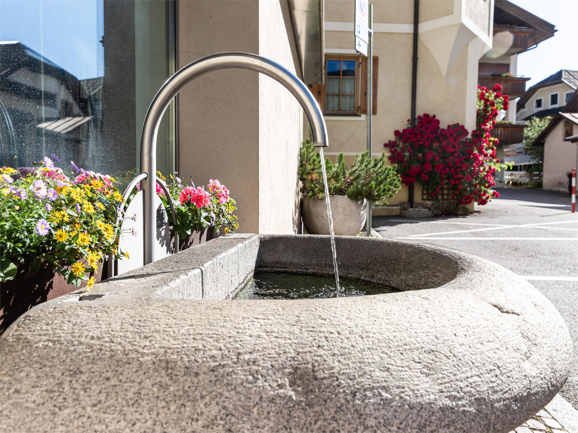 Respect the mountain - Public fountain Porten Welsberg-Taisten/Monguelfo-Tesido 1 suedtirol.info