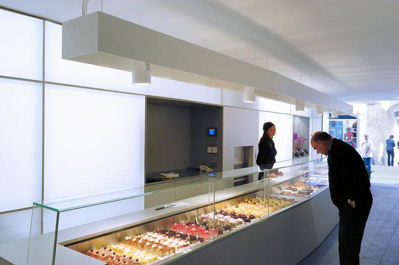 Acherer Patisserie und Blumen Bruneck 4 suedtirol.info