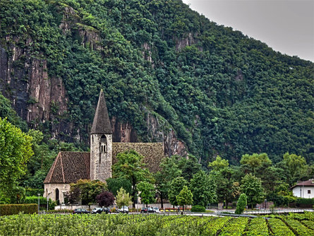 Alte Pfarrkirche St. Peter  1 suedtirol.info