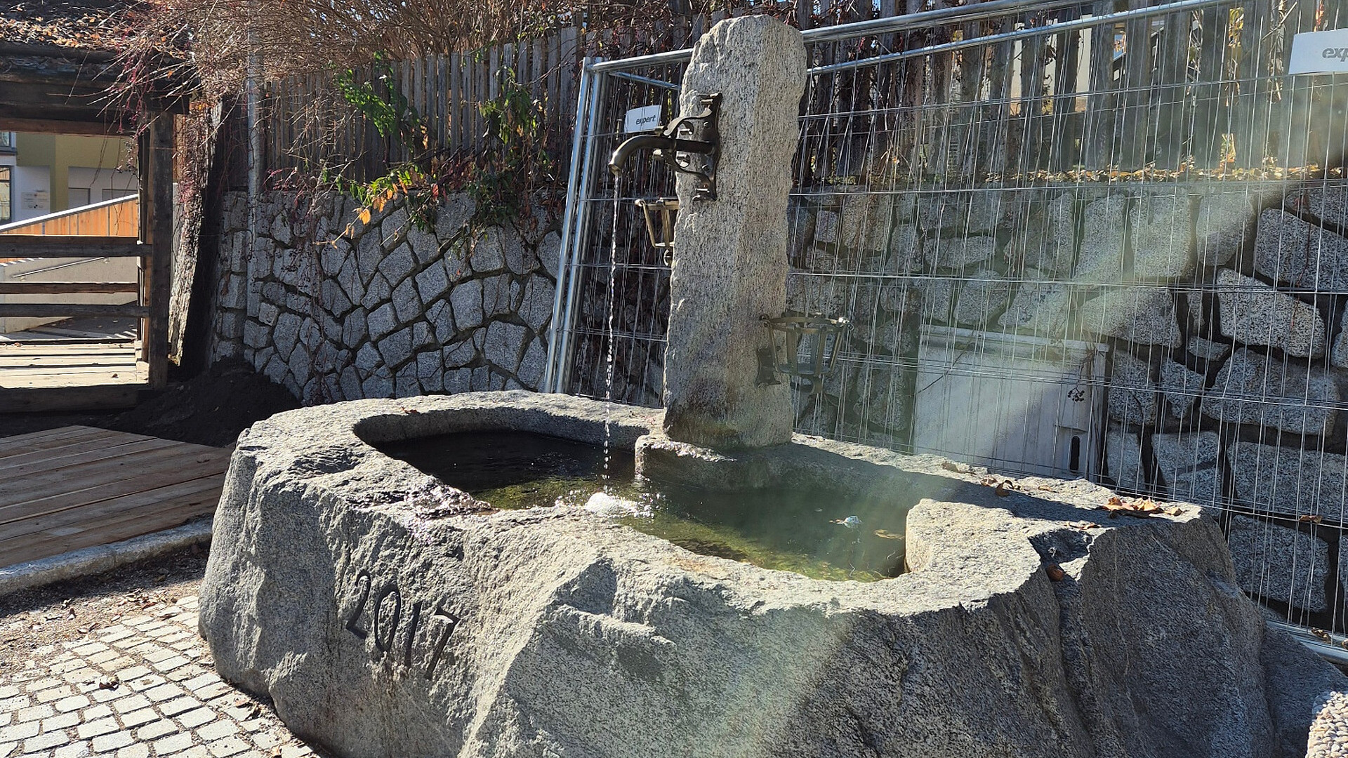 Rispetta la montagna – Fontana in piazza -  - #1 - suedtirol.info