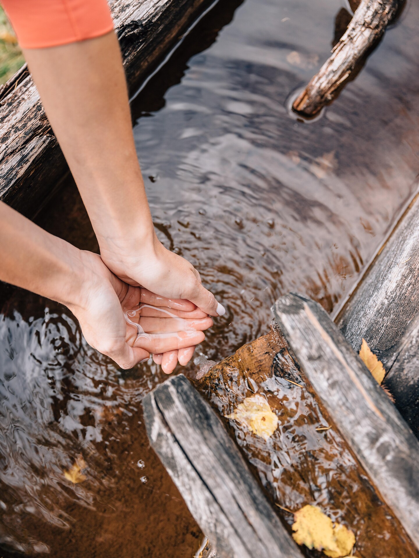 Respect the Mountain - Drinking water dispenser, valley station Naifjoch - Meran/Merano and environs - #1 - suedtirol.info