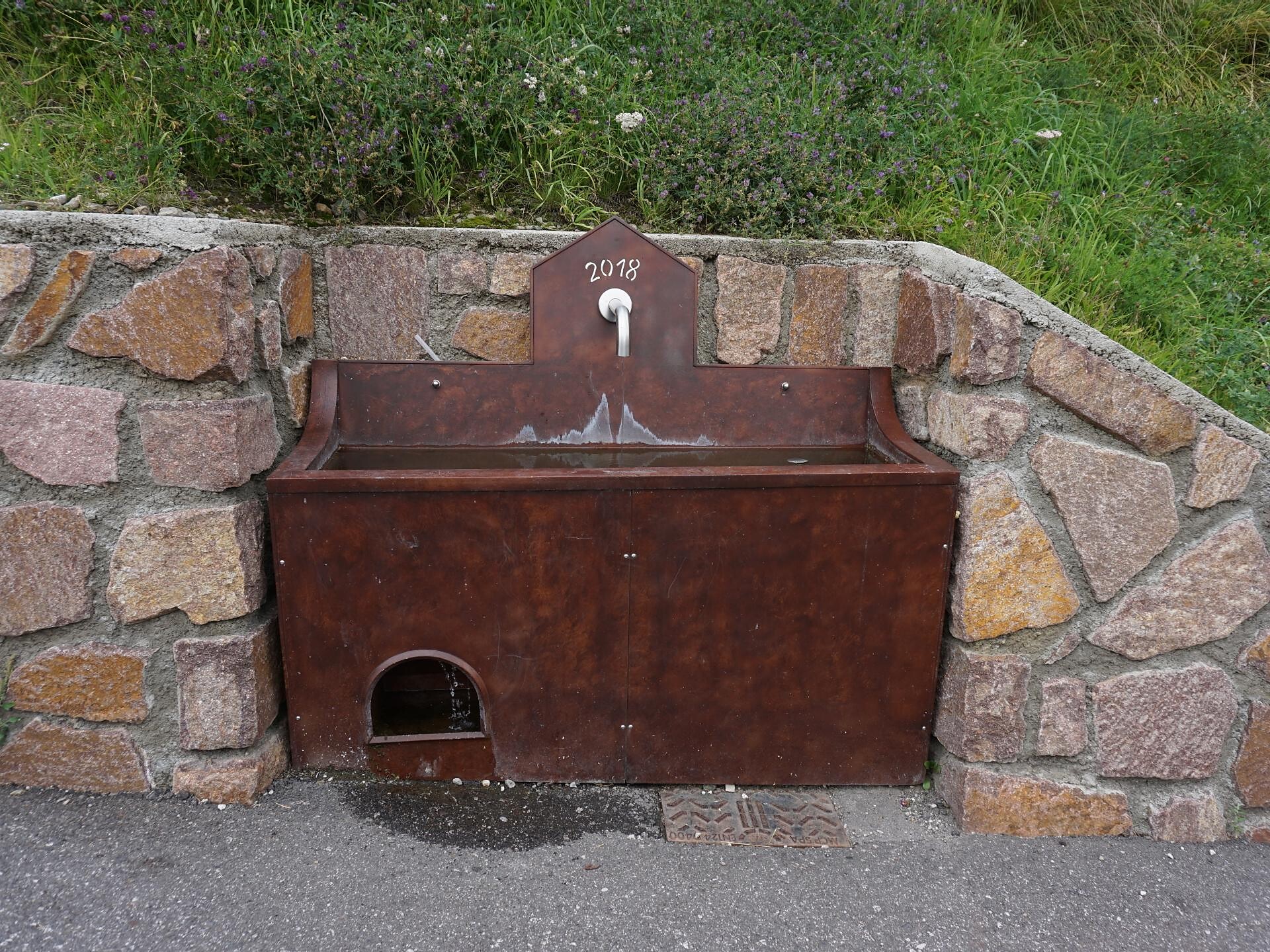 Brunnen Soplajes Ugrister