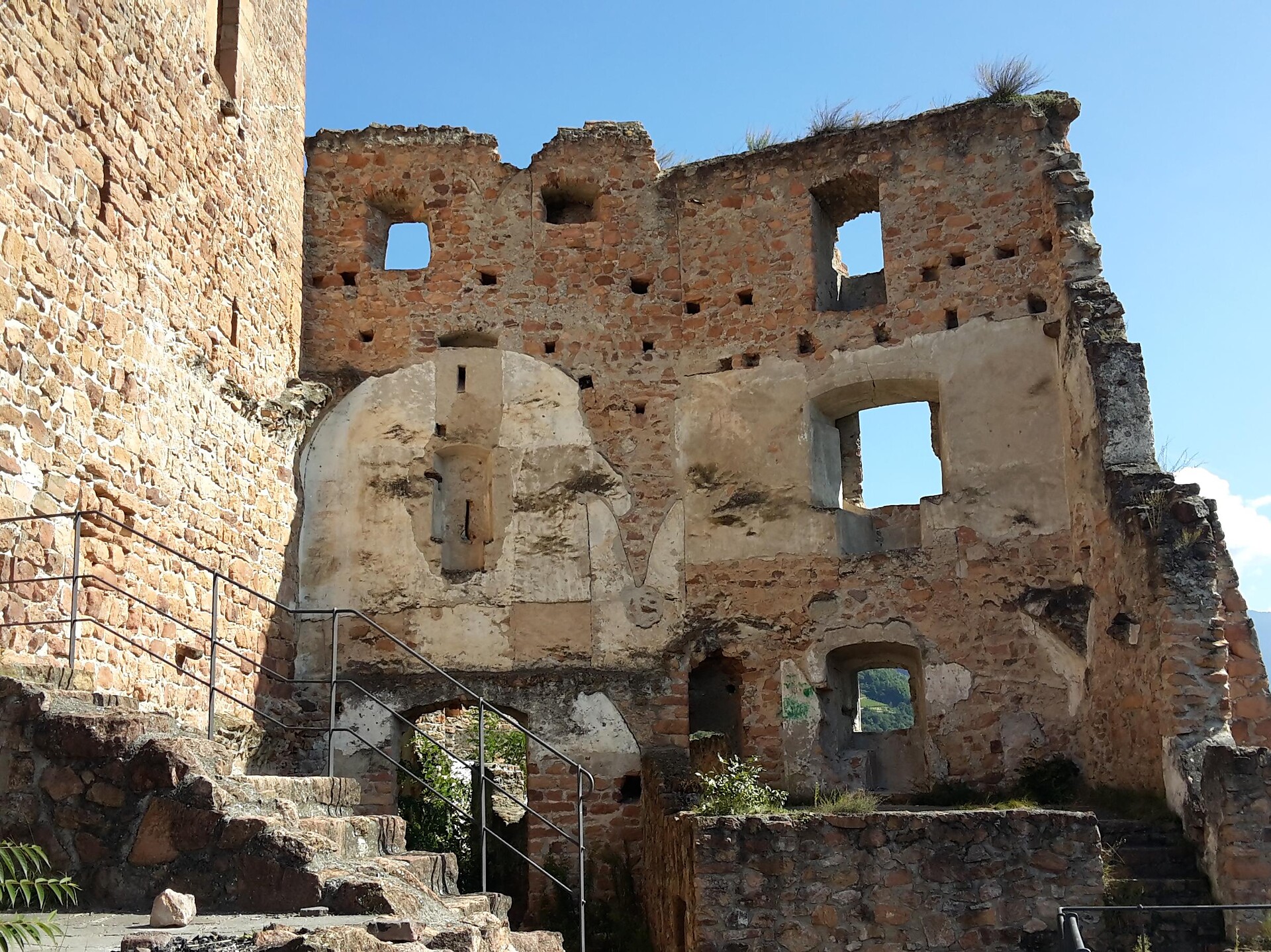 ruins Maultasch castle