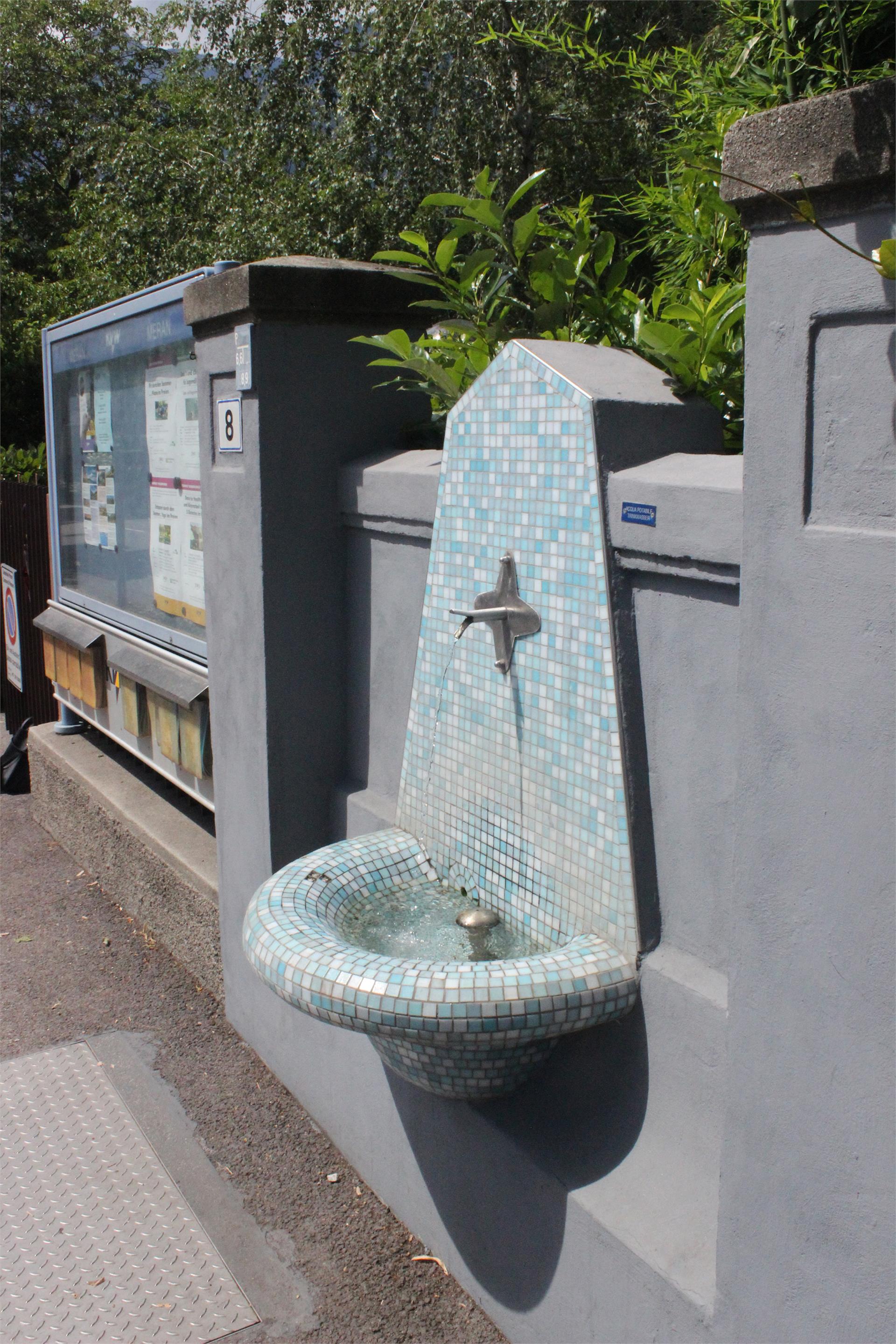 Fontana via Goethe Merano Merano 2 suedtirol.info