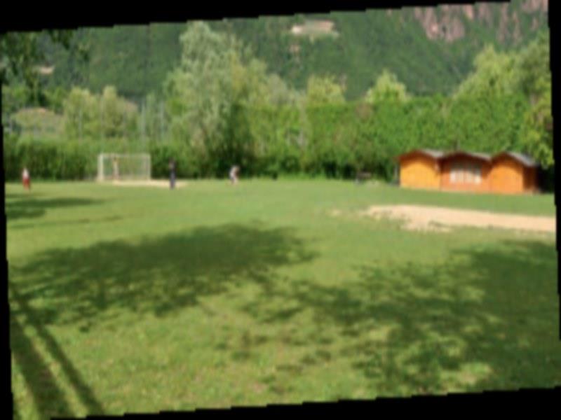 Ball- und Kinderspielplatz in Siebeneich Terlan 1 suedtirol.info