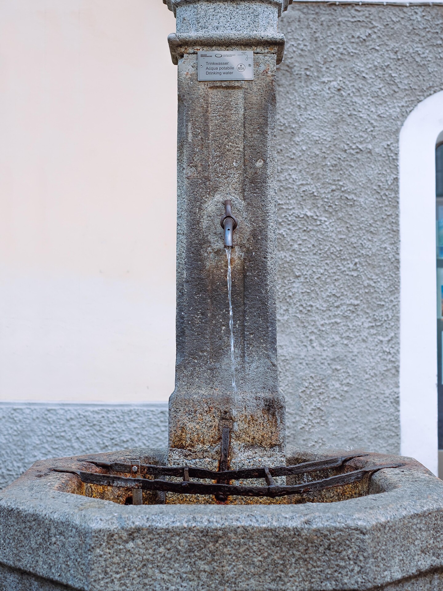 Brunnen