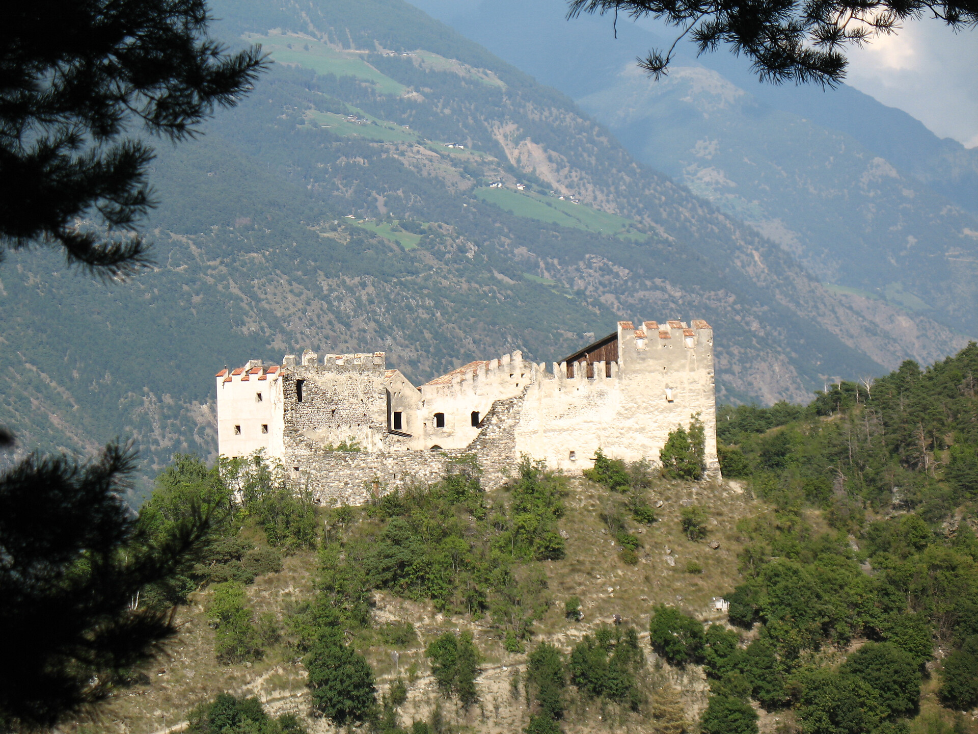 Castle Obermontani - Vinschgau/Val Venosta - #1 - suedtirol.info
