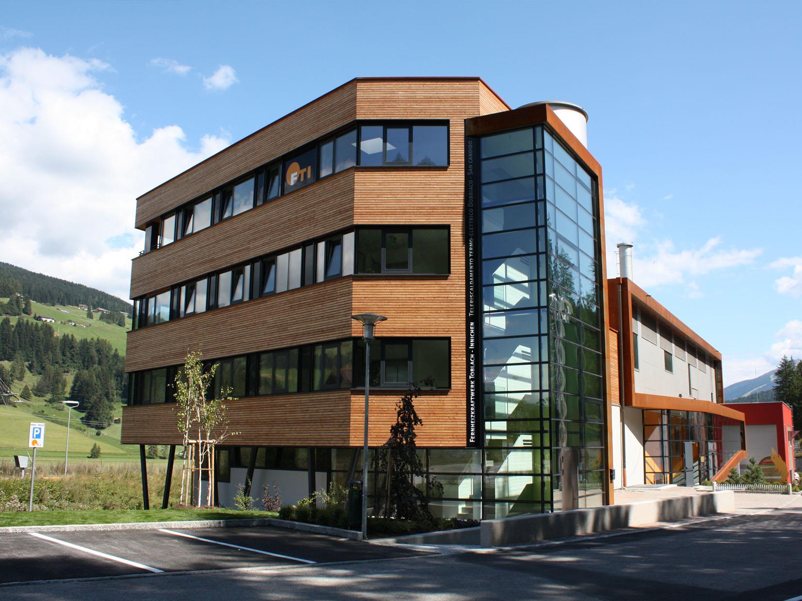 Visiting the biomass - educational trail in the district heating plant of Dobbiaco Toblach/Dobbiaco 1 suedtirol.info