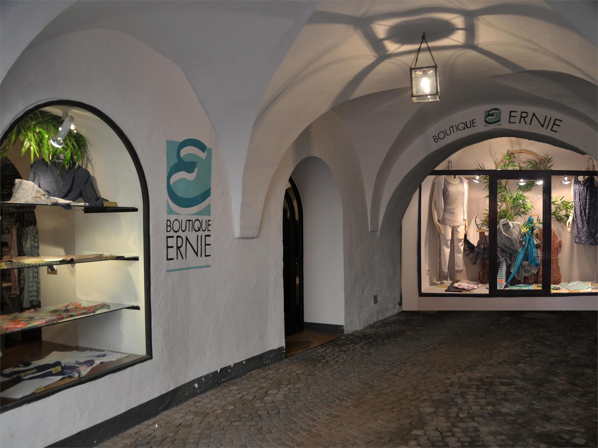 Boutique Ernie Kaltern an der Weinstraße/Caldaro sulla Strada del Vino 1 suedtirol.info