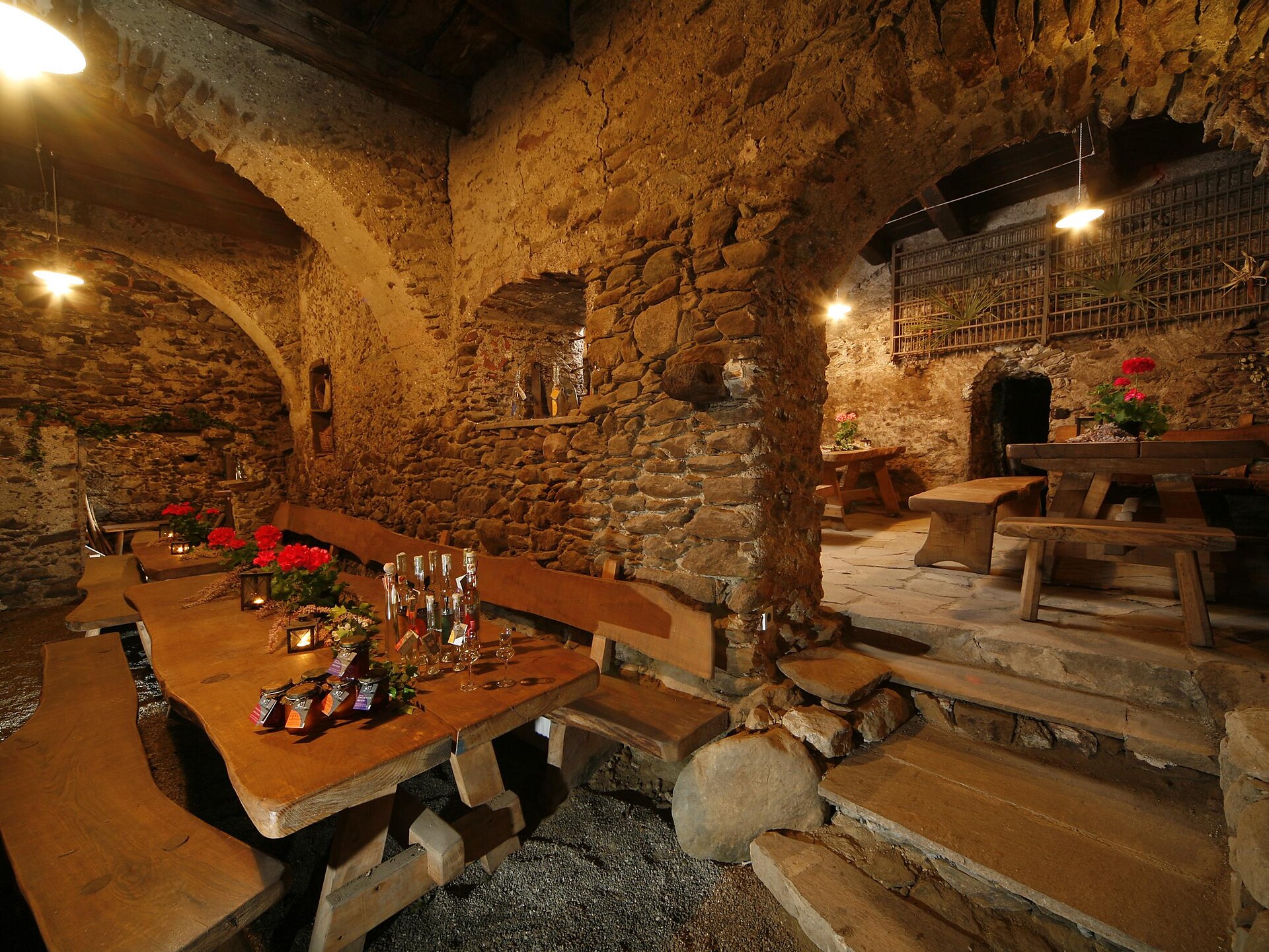 Distilleria privata Lahnerhof Cermes 2 suedtirol.info