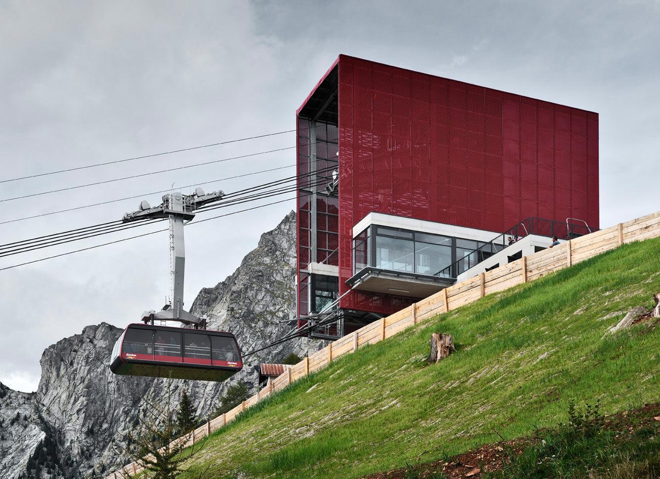 Stazione a monte della Funivia Merano 2000 Avelengo 1 suedtirol.info