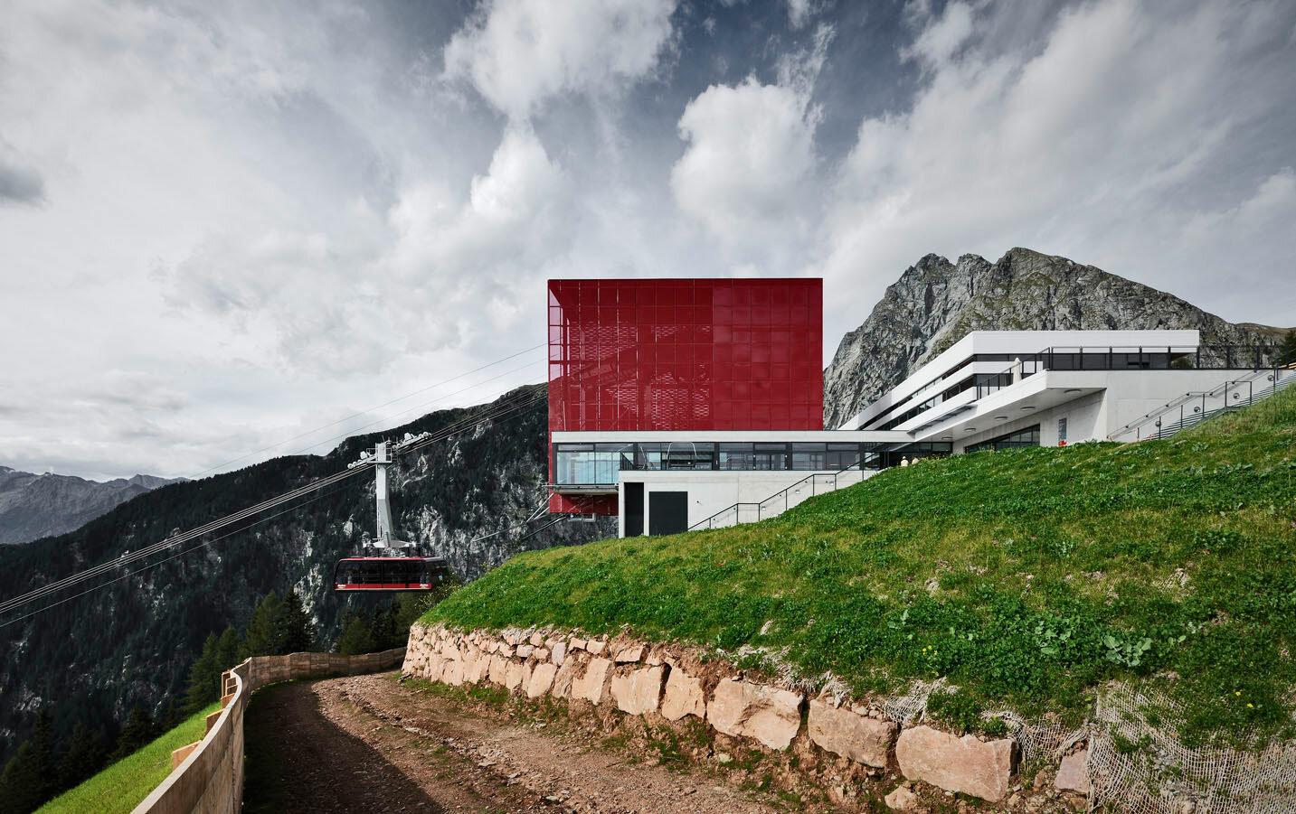 Stazione a monte della Funivia Merano 2000 Avelengo 7 suedtirol.info