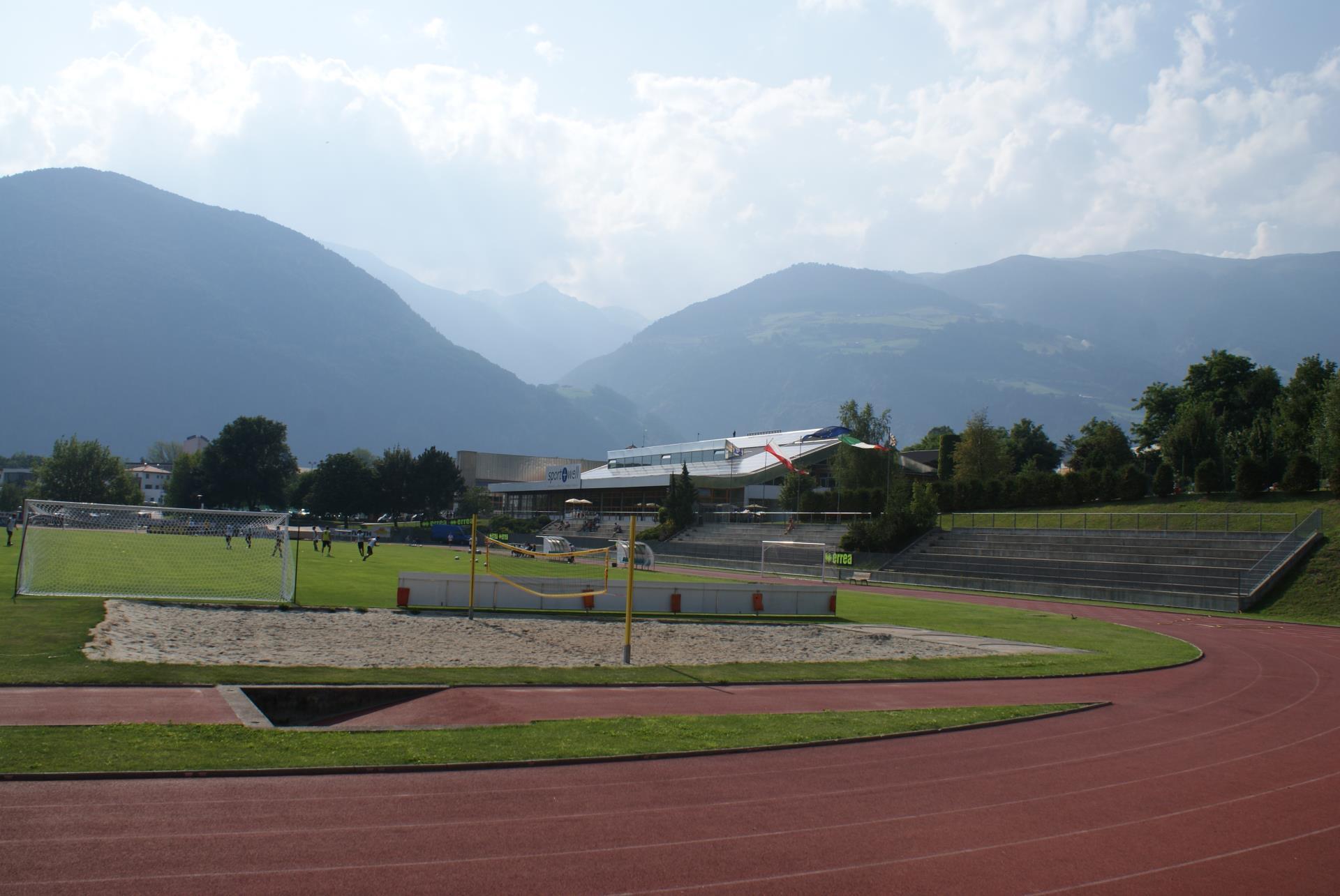 Beach volley nel centro di sport e salute Sportwell Malles 2 suedtirol.info