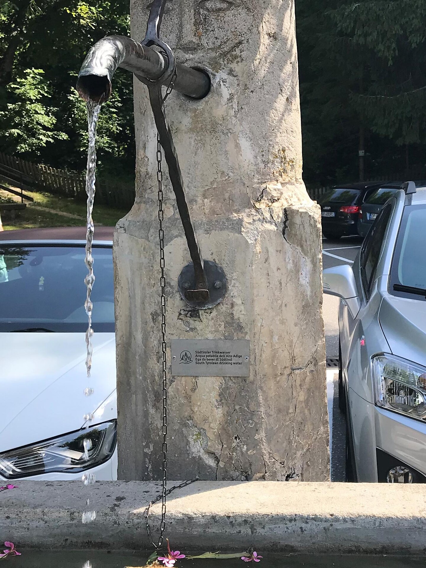 fountain in the village centre of Tiers am Rosengarten