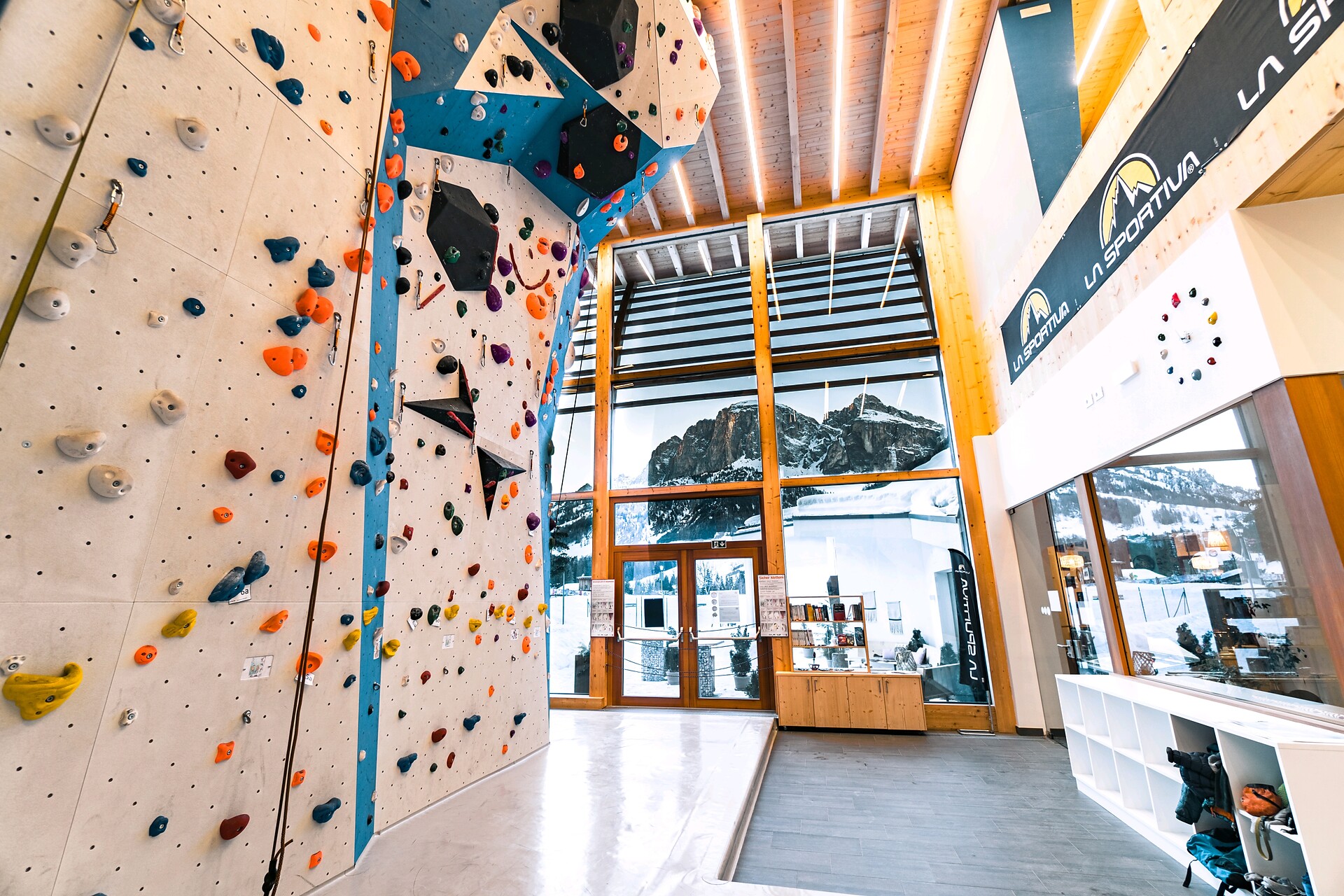 Indoor Boulder Corvara