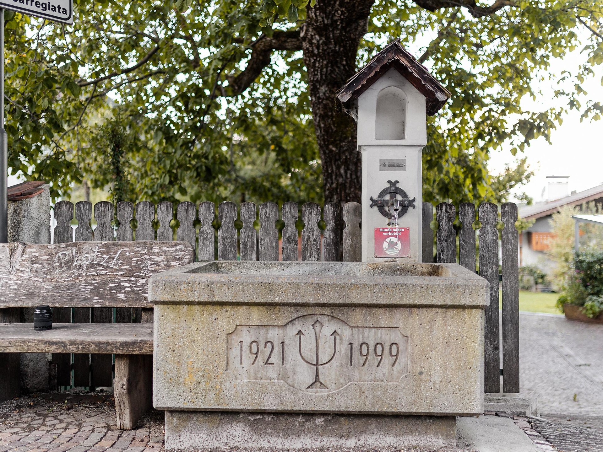 Fountain Burgfriedenstraße