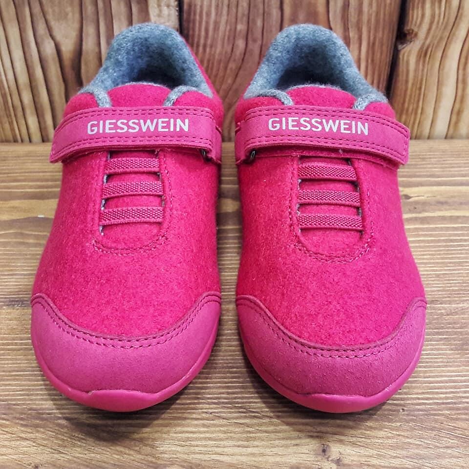 Casual footwear