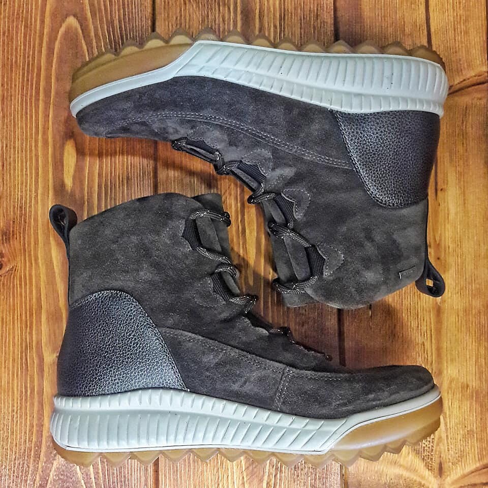 Winter shoes