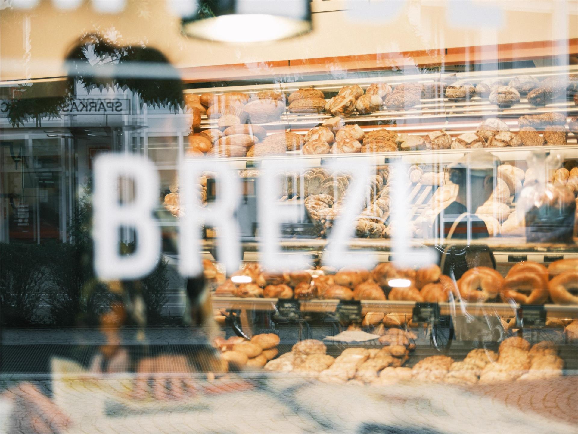 Bakery SCHMIEDL - s'Brezl Lana 1 suedtirol.info