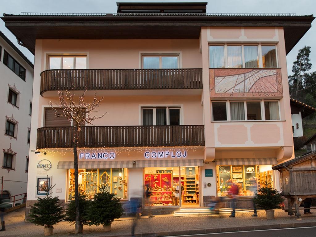 Comploj Franco-Holzschnitzereien St.Ulrich 2 suedtirol.info