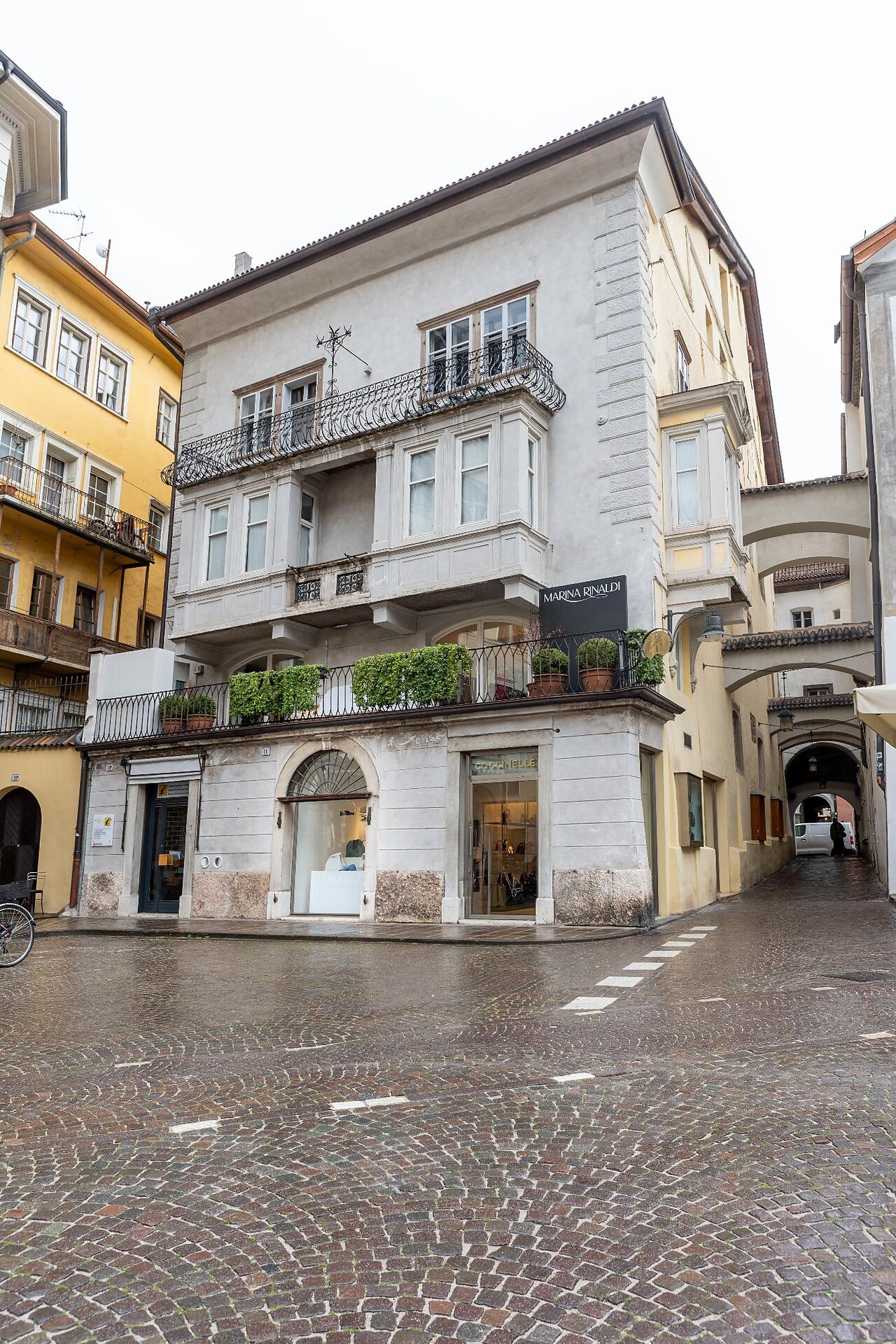 Coccinelle - Bolzano/Bozen and environs - #3 - suedtirol.info