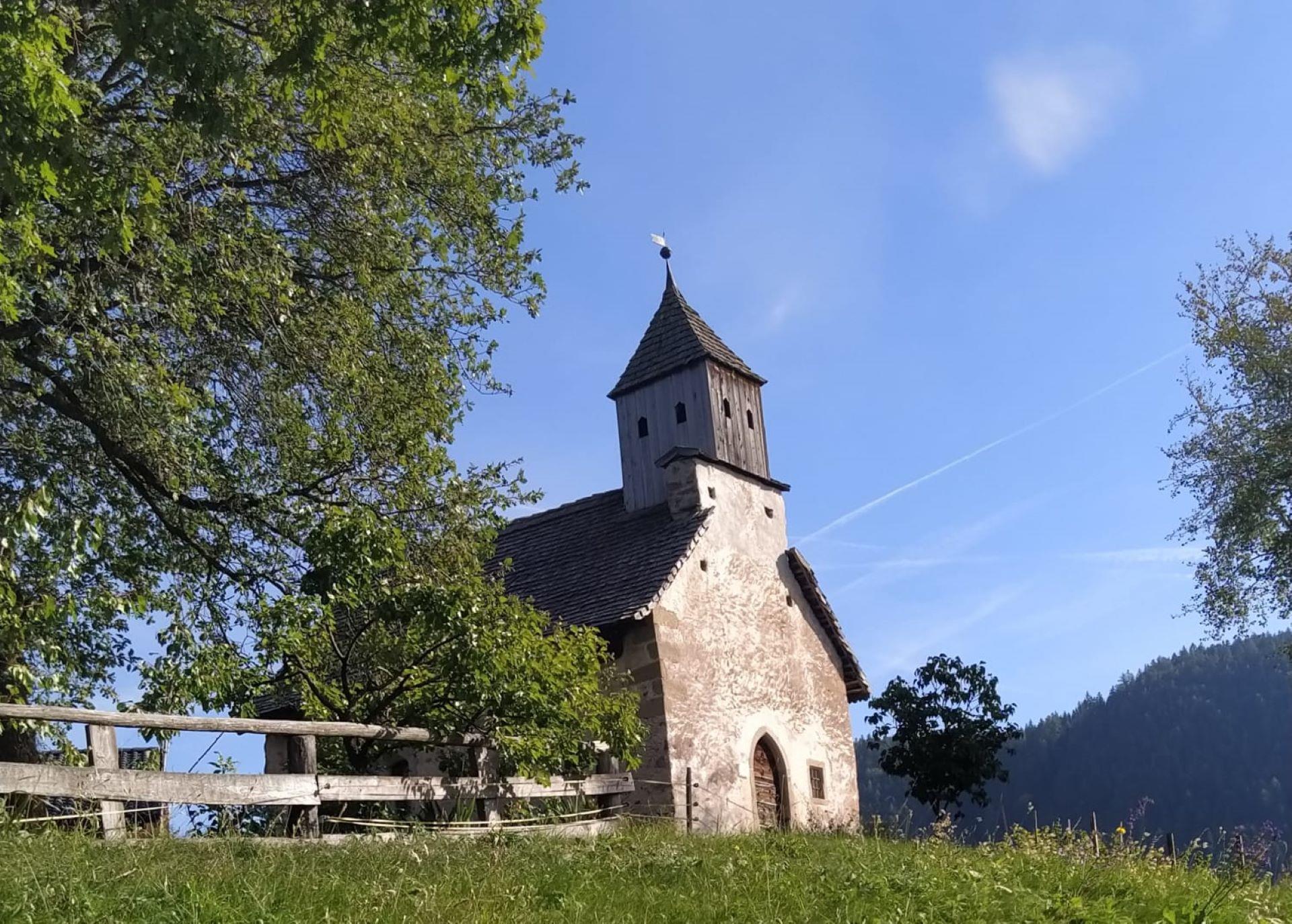 St. George's church Mölten/Meltina 1 suedtirol.info