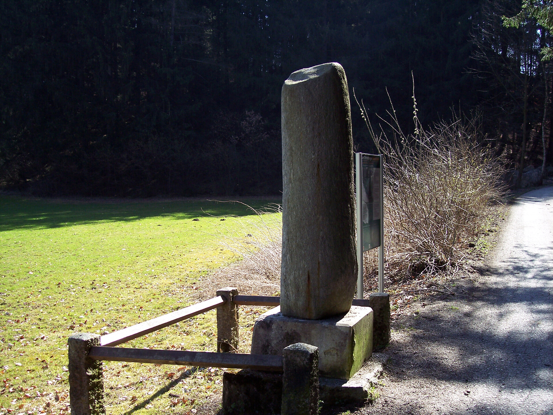 Der Ehrenburger Meilenstein