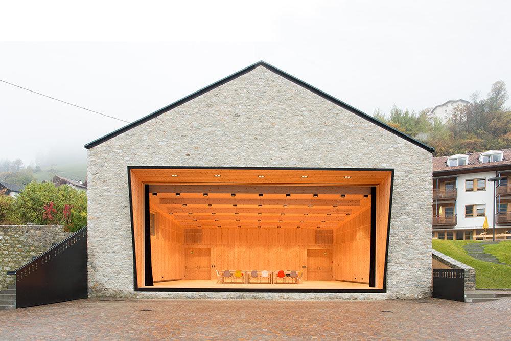 Village Square and Music Pavilion St.Martin in Passeier/San Martino in Passiria 1 suedtirol.info