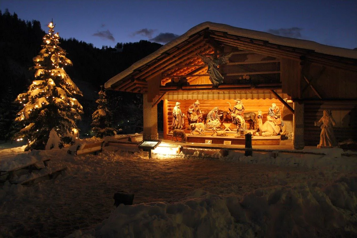 The world's largest nativity scene S.Crestina Gherdëina/Santa Cristina Val Gardana 1 suedtirol.info