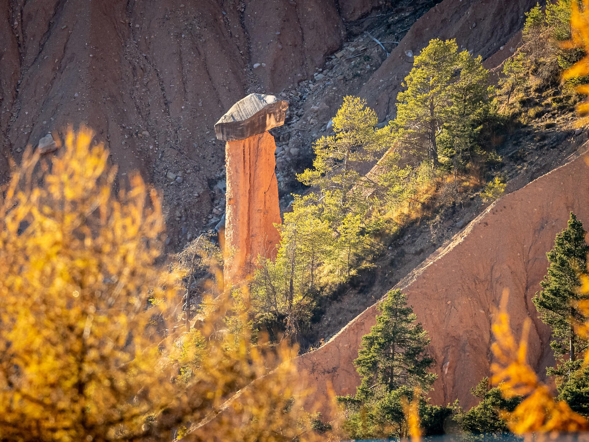 Earth pyramids Nobls/Montoppio