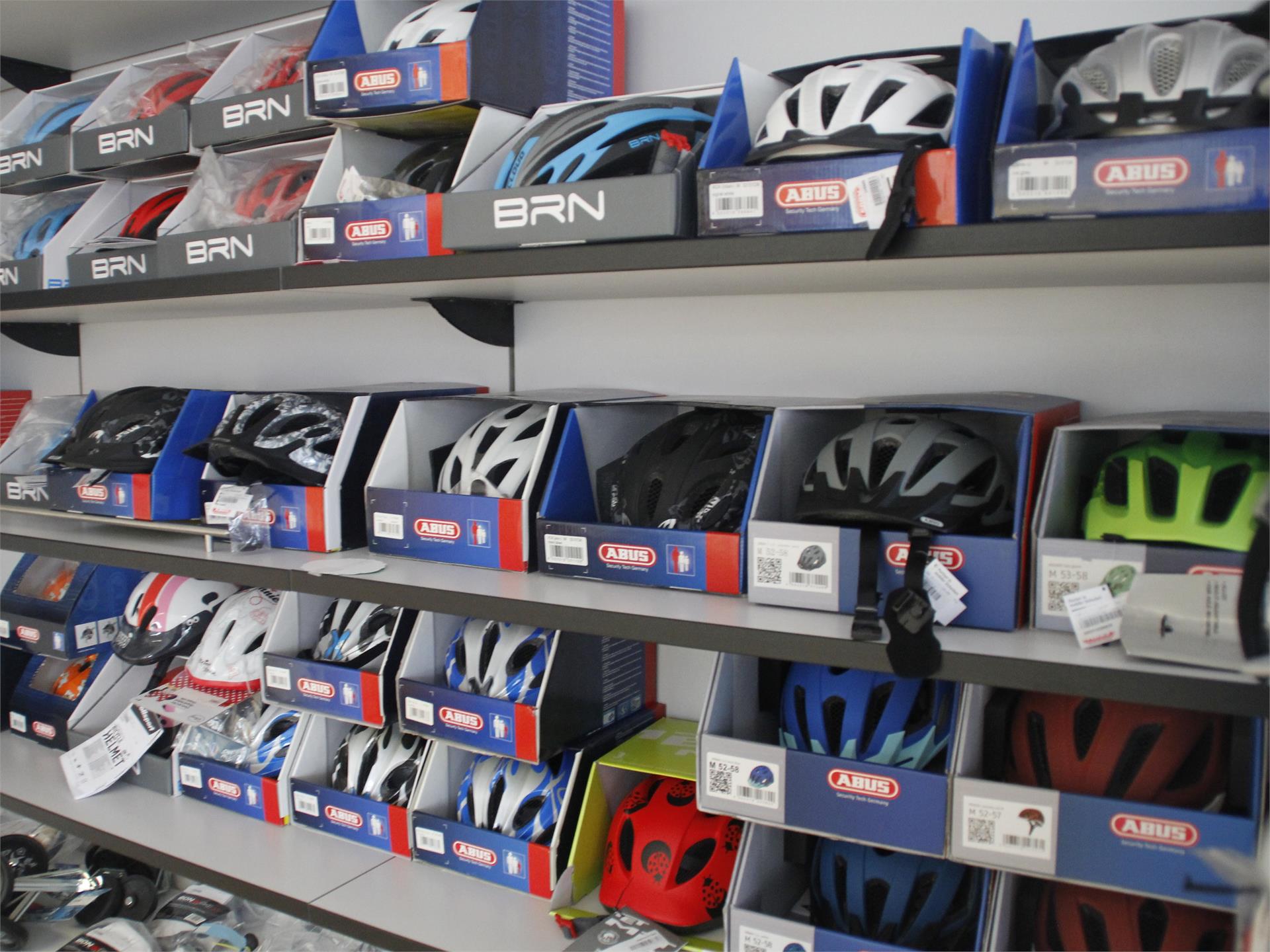 Etzi's Bikeshop Parcines 5 suedtirol.info