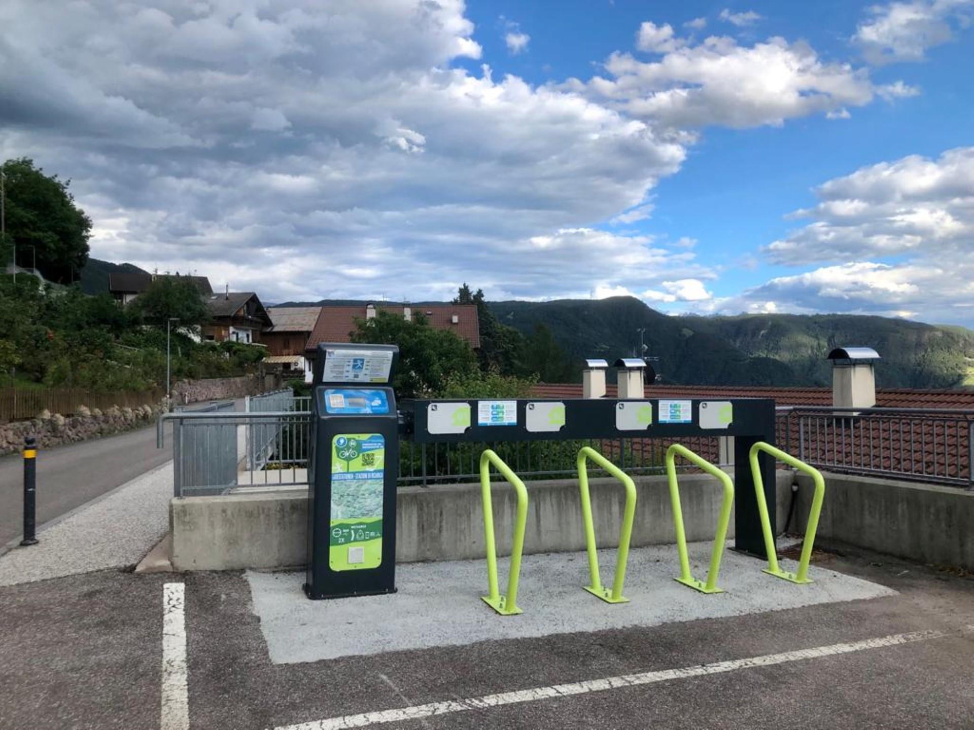 E-Bike Ladestation Afing Jenesien 2 suedtirol.info