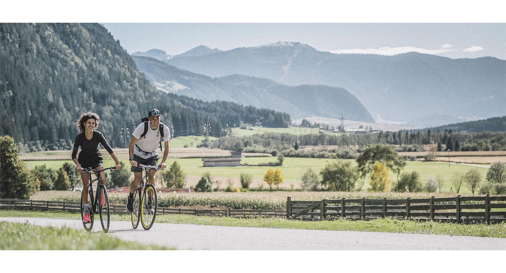 Punto di ricarica E-Bike Thara SeeLounge Campo Tures 1 suedtirol.info