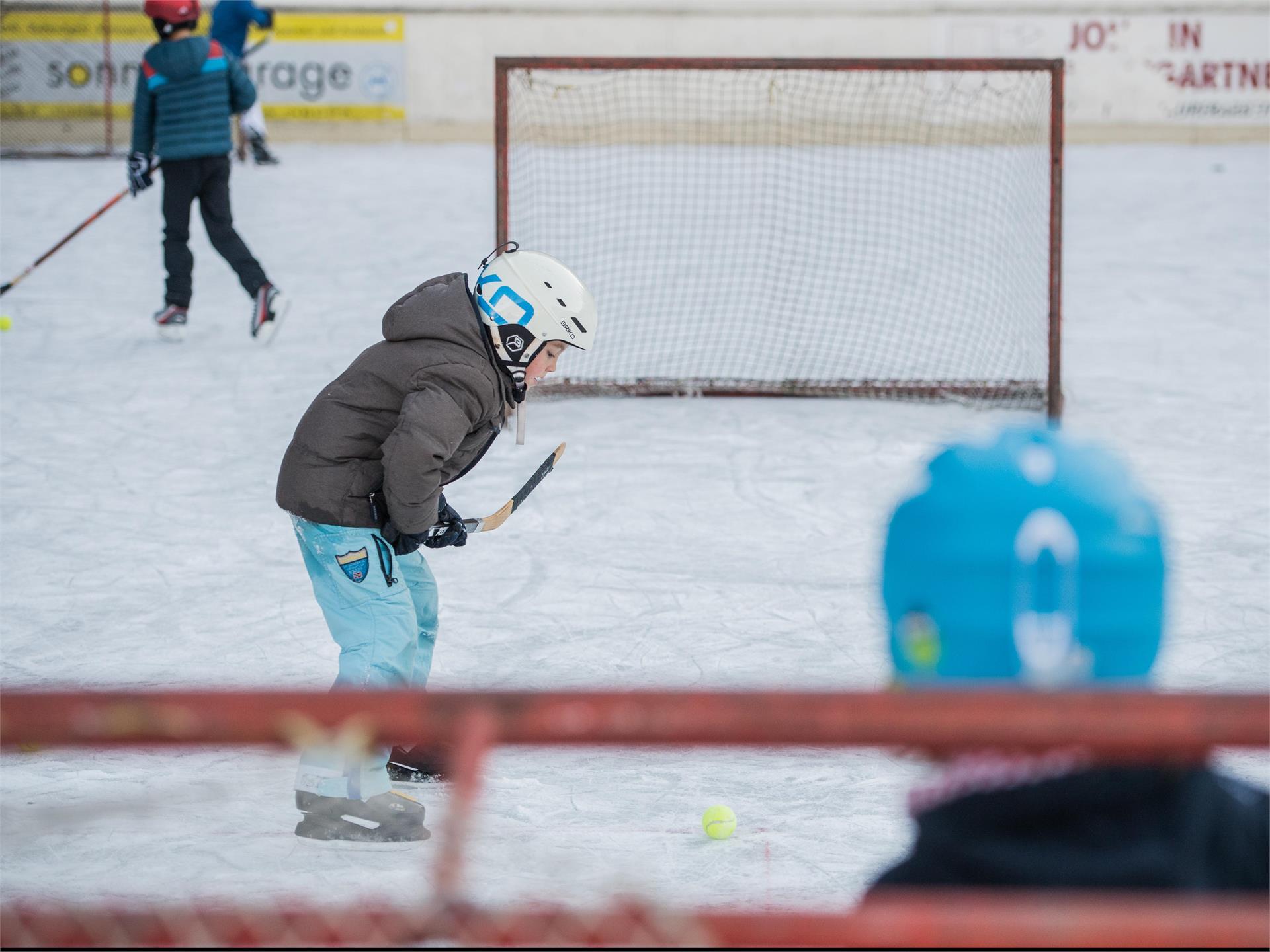 Ice rink Pfalzen-Falzes Pfalzen/Falzes 3 suedtirol.info