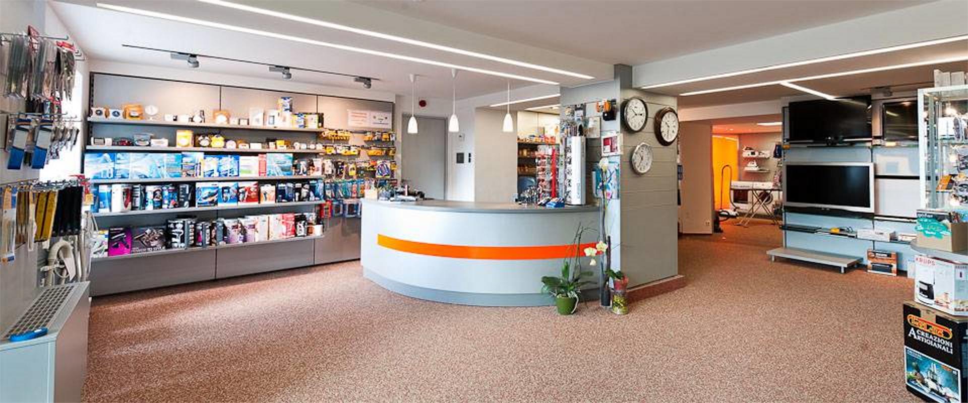 Negozio elettronico Gibitz Nova Ponente 1 suedtirol.info